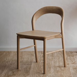 Maestro Tempo side chair