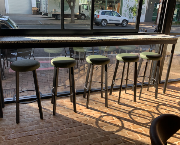 Mikka bar stool - Image 3